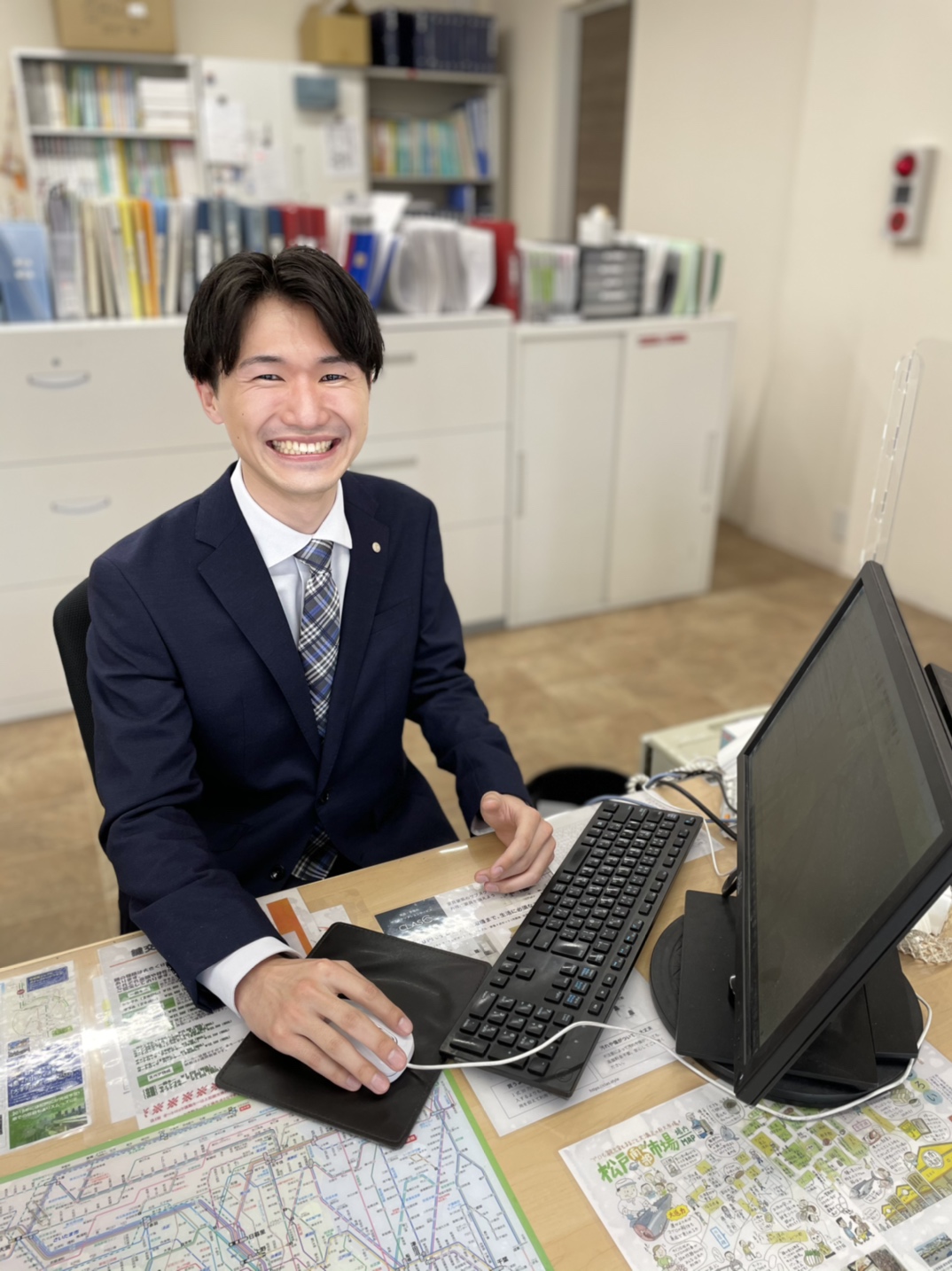 鈴木社員
